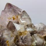 Cuarzo (variedad amatista).Catón Mine, (Grupo Minero Los Pajaritos), Los Pajaritos-Cabezo de Don Juan Ravine, Llano del Beal, Cartagena, Comarca Campo de Cartagena, Region of Murcia (Murcia), Spain11x9''5 cm. (Autor: AntonioJesus)