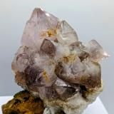 Cuarzo (variedad amatista).Catón Mine, (Grupo Minero Los Pajaritos), Los Pajaritos-Cabezo de Don Juan Ravine, Llano del Beal, Cartagena, Comarca Campo de Cartagena, Region of Murcia (Murcia), Spain11x9''5 cm. (Autor: AntonioJesus)