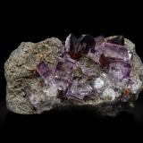 Fluorite, SphaleriteBluffton, Municipio Richland, Condado Allen, Ohio, USA1.5 cm x 1.5 cm x 1 cm (Author: Antonio Nazario)