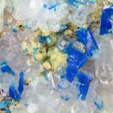Kinoite, Apophyllite, Gilalite, CupriteChristmas Mine, Christmas, Banner District, Dripping Spring Mountains, Gila County, Arizona, USA3.3 cm x 1.5 cm x 1.4 cm (Author: Antonio Nazario)
