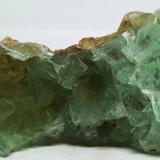 FluoritaRiemvasmaak, Zona Orange river, Kakamas, Distrito ZF Mgcawu, Provincia Septentrional del Cabo, Sudáfrica80x45x34 mm. (Autor: Luis Edmundo Sánchez Roja)