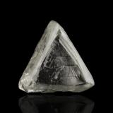 Diamante<br />Kimberley, Distrito Francis Baard, Provincia Septentrional del Cabo, Sudáfrica<br />1.5 x 1.5 x 0.5 cm<br /> (Autor: Museo MIM)