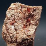 Cuarzo (variedad hematoideo)<br />Monnegre, Tibi, Comarca Hoya de Alcoy, Alicante / Alacant, Comunidad Valenciana / Comunitat Valenciana, España<br />7 x 5 cm<br /> (Autor: Pedro Antonio)