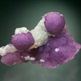 Fluorite, QuartzDistrito Tombstone, Condado Cochise, Arizona, USA7x4x3 overall size (Author: Jesse Fisher)