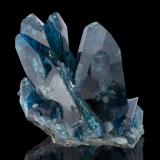 Scorodite<br />Tsumeb Mine, second oxidation zone, Tsumeb, Otjikoto Region, Namibia<br />3 x 3 x 1.5 cm / main crystal: 2.5 cm<br /> (Author: MIM Museum)