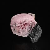 Rhodochrosite, ManganiteN'Chwaning Mines, Joe Morolong Local Municipality, John Taolo Gaetsewe District Municipality, Northern Cape, South Africa2.6 x 2.1 cm (Author: am mizunaka)