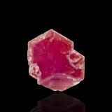 PezzottaiteAmbatovita, Mandrosonoro, Distrito Ambatofinandrahana, Región Amoron'i Mania, Madagascar3 x 2.5 x 1 cm (Author: MIM Museum)