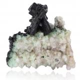 Babingtonite with Quartz and PrehniteBabingtonite occurrences, Qiaojia, Zhaotong Prefecture, Yunnan Province, China17,5	x	17,5	x	18,5	cm (Author: MIM Museum)