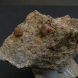 Bastnäsita-(Ce)<br />Monte Zagi, Hameed Abad Kafoor Dheri, Peshawar, Jaiber Pastunjuá, Paquistán<br />10 x 6 x 3 cm<br /> (Autor: Antonio Alcaide)