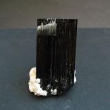Elbaíta<br />Stak Nala, Montes Haramosh, Distrito Skardu, Gilgit-Baltistan (Áreas del Norte), Paquistán<br />8,5 x 6 x 4 cm<br /> (Autor: Antonio Alcaide)