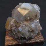 Datolita<br />Dalnegorsk, Distrito urbano Dalnegorsk, Primorsky Krai, Rusia<br />7 x 6,5 x 2 cm<br /> (Autor: Antonio Alcaide)