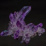 Quartz (variety amethyst)<br />Piedra Parada (Las Vigas), Municipio Tatatila, Veracruz (Veracruz de Ignacio de la Llave), Mexico<br />5.4 x 6.1 cm<br /> (Author: am mizunaka)