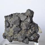 Calcita, Galena<br />Mina Sweetwater, Ellington, Distrito Viburnum Trend, Condado Reynolds, Missouri, USA<br />4,5 x 4 x 2,5 cm<br /> (Autor: Raúl S. Llorente)