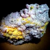 Calcita (variedad calcita cobaltífera)Minas Agoudal, Tansifite, Agdz, distrito minero Bou Azzer, Provincia Zagora, Región Drâa-Tafilalet, Marruecos100x70 mm (Autor: Jesus Franquesa Baucells)