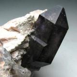 Cuarzo (variedad amatista)<br />Zona Brandberg, Región Erongo, Namibia<br />8 x 5 x 3,5 cm<br /> (Autor: Antonio Alcaide)