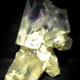 Fluorita y Cuarzo.<br />Mina Yaogangxian, Yizhang, Prefectura Chenzhou, Provincia Hunan, China<br />50x30 cristal 30x15x14 mm.<br /> (Autor: Jesus Franquesa Baucells)