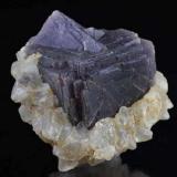 Fluorita y Calcita<br />Fisura Summit, Zona Pico Weißeck, Murwinkel, Lungau, Salzburgo/Salzburg, Austria<br />6 x 5 x 5 cm<br /> (Autor: Antonio Alcaide)