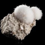 Mesolite with Stilbite<br />Pashan Hills, Khadakwasla Dam, Pashan, Pune District (Poonah District), Maharashtra, India<br />30,0	x	20,0	x	17,0	cm<br /> (Author: MIM Museum)
