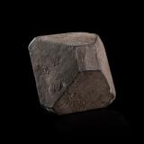 Hauerite<br />Destricella Mine, Raddusa, Catania Province, Sicily, Italy<br />3,5	x	4,0	x	3,0	cm<br /> (Author: MIM Museum)