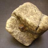Goethita pseudo Pirita<br />Yacimiento de piritas, Cortijo de Jarapalos, Alhaurín de la Torre, Comarca Valle del Guadalhorce, Málaga, Andalucía, España<br />7 x 6,5 x 5,5 cm<br /> (Autor: Antonio Alcaide)