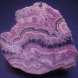 Rodocrosita<br />Mina Capillitas, Departamento Andalgalá, Catamarca, Argentina<br />7 x 6,5 x 2 cm<br /> (Autor: Antonio Alcaide)