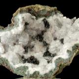 Goethita y Cuarzo<br />Tizirine, Provincia Ouarzazate, Región Drâa-Tafilalet, Marruecos<br />8,5 x 5,5 x 2,5 cm<br /> (Autor: Antonio Alcaide)