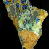 Tetraedrita y AzuritaCorte en carretera A391, Enix, Comarca Poniente Almeriense, Almería, Andalucía, España4,5 x 7,5 x 2 cm. (Autor: Felipe Abolafia)