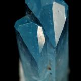 Euclase, Albite (variety cleavelandite)La Marina Mine, Municipio Pauna, Western Emerald Belt, Boyacá Department, Colombia10x21x7mm (Author: Fiebre Verde)