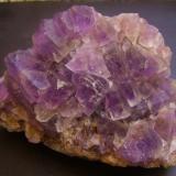 Fluorita<br />Cantera Mures, Las Pedrizas, Mures, Alcalá la Real, Comarca Sierra Sur, Jaén, Andalucía, España<br />11 x 6,5 x 6,5 cm<br /> (Autor: Antonio Alcaide)