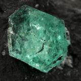 Beryl (variety emerald)<br />Muzo mining district, Western Emerald Belt, Boyacá Department, Colombia<br />45x32x33mm, xl=10x9mm<br /> (Author: Fiebre Verde)