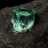 Beryl (variety emerald)<br />Muzo mining district, Western Emerald Belt, Boyacá Department, Colombia<br />45x32x33mm, xl=10x9mm<br /> (Author: Fiebre Verde)