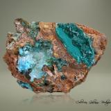 Hemimorfita<br />Mina Ojuela, Mapimí, Municipio Mapimí, Durango, México<br />108 x 76 x 31 mm..<br /> (Autor: Rafael Galiana)