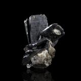 Brookite with QuartzTaftan, Chagai District, Balochistan (Baluchistan), Pakistan5,5	x	4,0	x	6,0	cm (Author: MIM Museum)