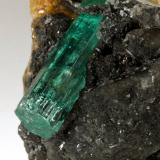 Beryl (variety emerald), Calcite<br />Muzo mining district, Western Emerald Belt, Boyacá Department, Colombia<br />62x27x39mm, original xl=25mm<br /> (Author: Fiebre Verde)