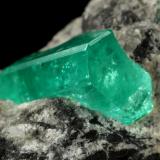 Beryl (variety emerald), Calcite<br />Coscuez mining district, Municipio San Pablo de Borbur, Western Emerald Belt, Boyacá Department, Colombia<br />44x41x23mm, xl=15x9x7mm<br /> (Author: Fiebre Verde)