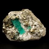 Beryl (variety emerald), Albite (variety cleavelandite), Pyrite<br />Chivor mining district, Municipio Chivor, Eastern Emerald Belt, Boyacá Department, Colombia<br />58x65x50mm, xl=30mm<br /> (Author: Fiebre Verde)