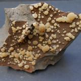 Calcita<br />Cantera Campomorto, Pietra Massa, Montalto di Castro, Provincia Viterbo, Lacio/Lazio, Italia<br />10,5 x 7 x 4 cm<br /> (Autor: Antonio Alcaide)