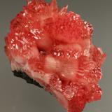 Rhodochrosite, ManganiteMina N'chwaning I, Zona minera N'Chwaning, Kuruman, Kalahari manganese field (KMF), Provincia Septentrional del Cabo, Sudáfrica39x29x27mm (Author: Fiebre Verde)