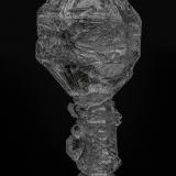 Quartz<br />Illiez Valley, Wallis (Valais), Switzerland<br />10.0 x 3.8 cm<br /> (Author: am mizunaka)