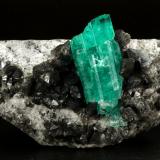 Beryl (variety emerald), Albite (variety cleavelandite), Dolomite<br />Chivor mining district, Municipio Chivor, Eastern Emerald Belt, Boyacá Department, Colombia<br />80x39x33mm, aggregate=35x16mm<br /> (Author: Fiebre Verde)