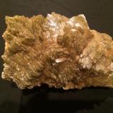 Siderite<br />Guizhou Province, China<br />130 X 95 X 85 mm<br /> (Author: Robert Seitz)