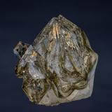Quartz (variety smoky quartz)<br />Smoky Mountain Crystal Mine, Ashland, Schuylkill County, Pennsylvania, USA<br />5.0 x 4.7 cm<br /> (Author: am mizunaka)