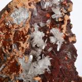 Hemimorfita<br />Mina Ojuela, Mapimí, Municipio Mapimí, Durango, México<br />9 x 6,5 x 4 cm<br /> (Autor: Raúl S. Llorente)