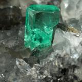 Beryl (variety emerald), Calcite, Dolomite, Pyrite, Quartz<br />La Pita mining district, Cunas Mine, Municipio Maripí, Western Emerald Belt, Boyacá Department, Colombia<br />66x49x24mm, main xl=6x4mm<br /> (Author: Fiebre Verde)