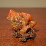 WulfenitaM'Fouati, Distrito M'Fouati, Departamento Bouenza, República del Congo5,30x5,20x3,80 cm. (Autor: Gonzalo Sáez)