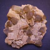Microclina y Cuarzo<br />Formación Papachacra, granito El Portezuelo, Departamento Belén, Provincia Catamarca, Argentina<br />7 x 6 x 2,5 cm<br /> (Autor: Antonio Alcaide)