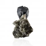 Cassiterite on Muscovite<br />Mount Xuebaoding, Pingwu, Mianyang Prefecture, Sichuan Province, China<br />7,0	x	4,5	x	10,5	cm<br /> (Author: MIM Museum)