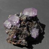 Fluorita<br />Mina Elmwood, Carthage, Distrito Central Tennessee Ba-F-Pb-Zn, Condado Smith, Tennessee, USA<br />7 x 6,5 x 4<br /> (Autor: Antonio Alcaide)