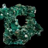Dioptase with Fornacite<br />Democratic Republic of the Congo (Zaire)<br />11,5	x	5,0	x	11,5	cm<br /> (Author: MIM Museum)