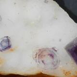 Fluorita<br />Distrito Namakwa (Namaqualand), Provincia Septentrional del Cabo, Sudáfrica<br />3,5 x 3 x 1 cm<br /> (Autor: Antonio Alcaide)